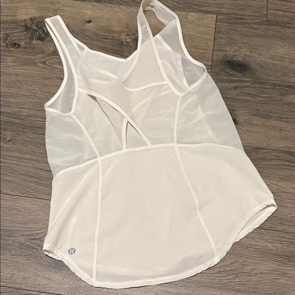 Lululemon White Mesh Cutout Tank size 4